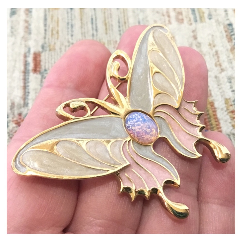 Beautiful Large 3 Tone Swirl Enamel Opal Cabochon Gold Butterfly Brooch - Picture 3 of 10